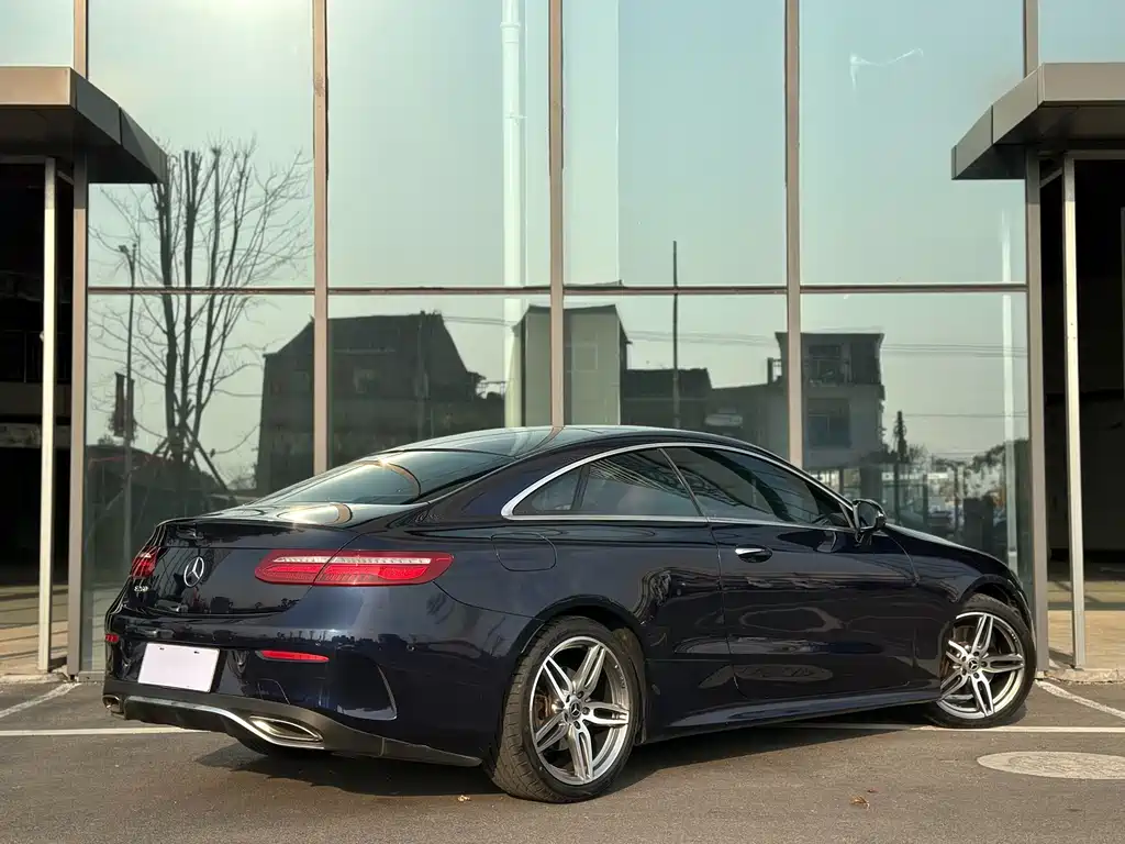 Mercedes-Benz E-Class (Import) — фото 4