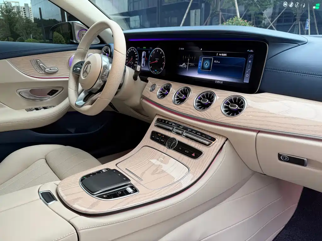 Mercedes-Benz E-Class (Import) — фото 9