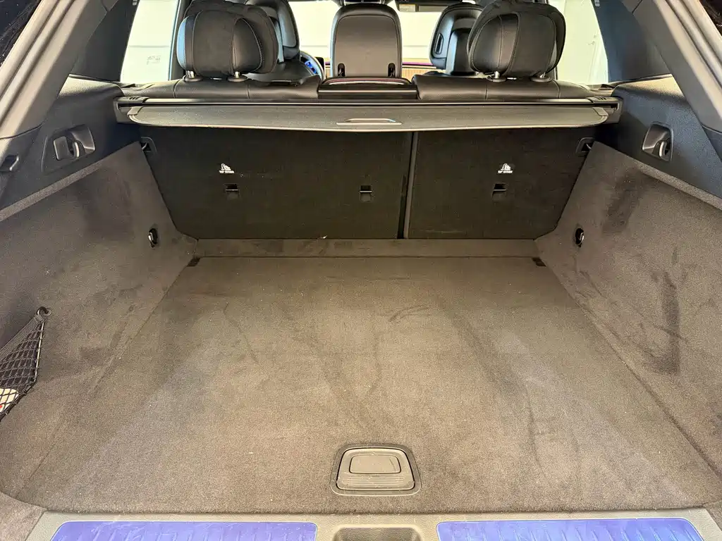 Mercedes-Benz EQE SUV — фото 17