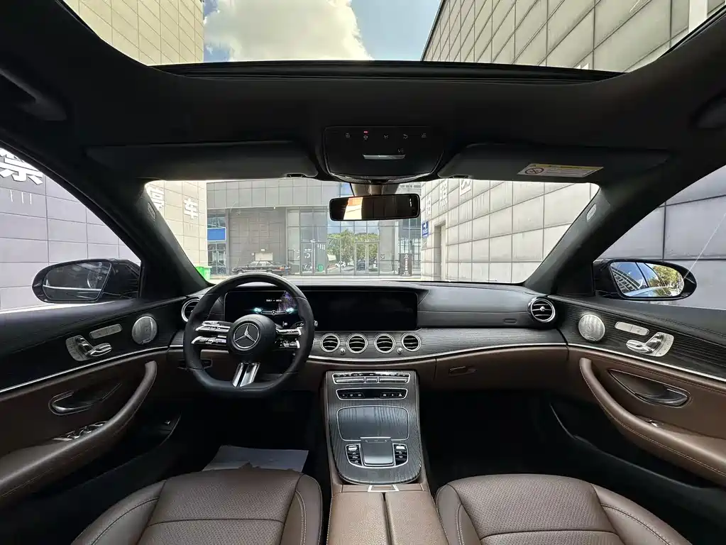 Mercedes-Benz E-Class — фото 5
