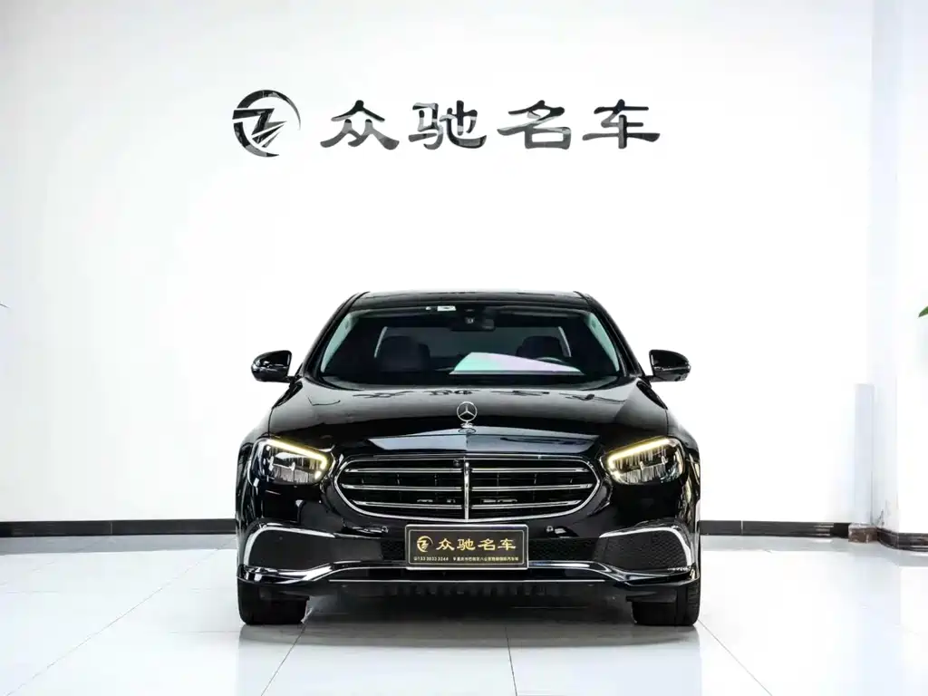 Mercedes-Benz E-Class — фото 2