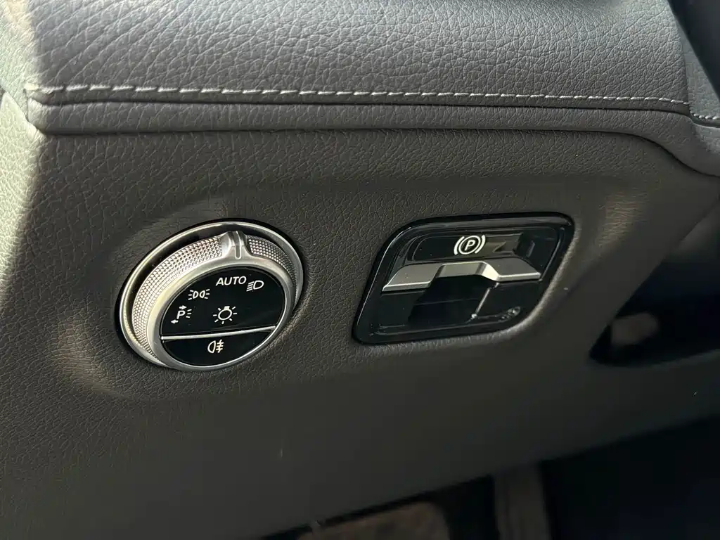Mercedes-Benz EQS — фото 10
