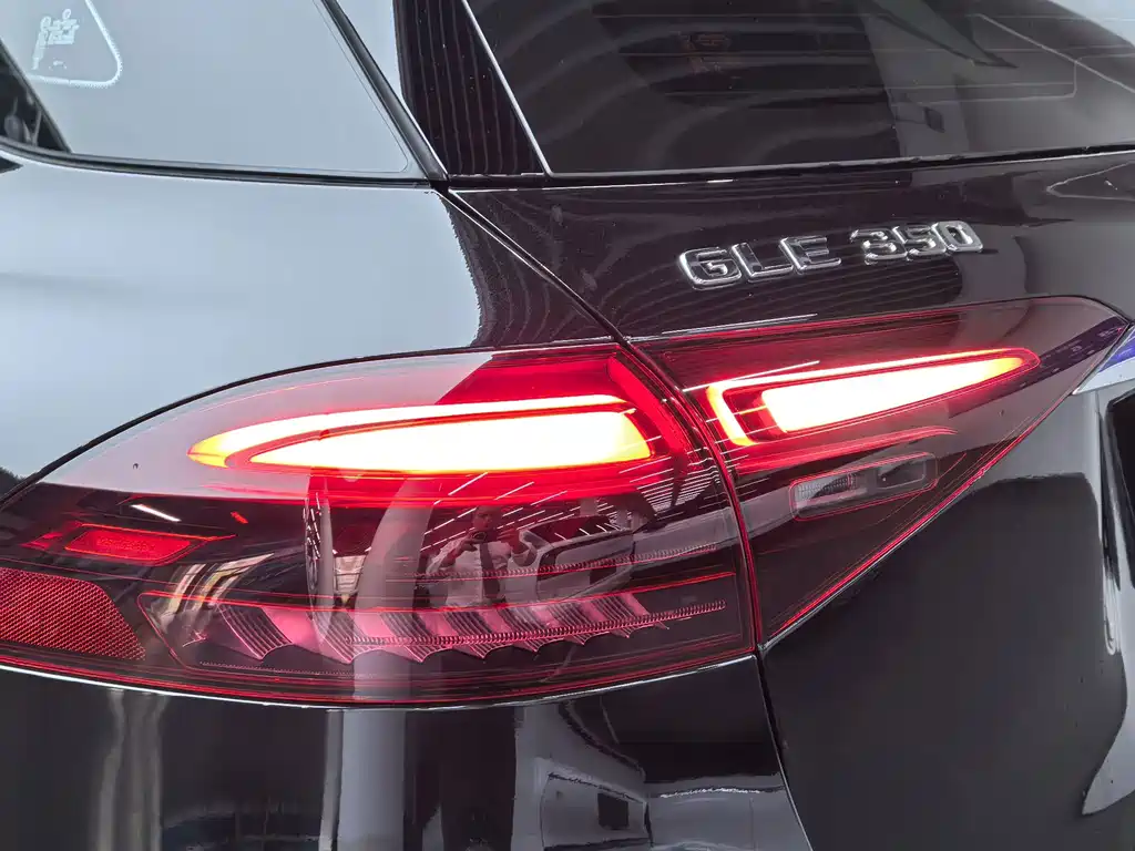 Mercedes-Benz GLE (Import) — фото 17
