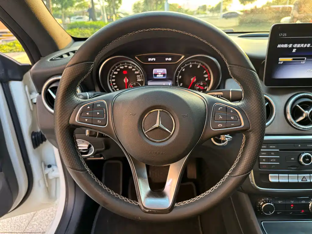 Mercedes-Benz CLA (Import) — фото 6