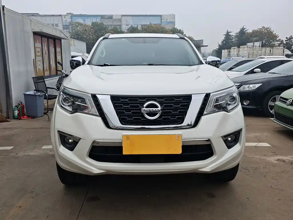 Nissan Terra — фото 2