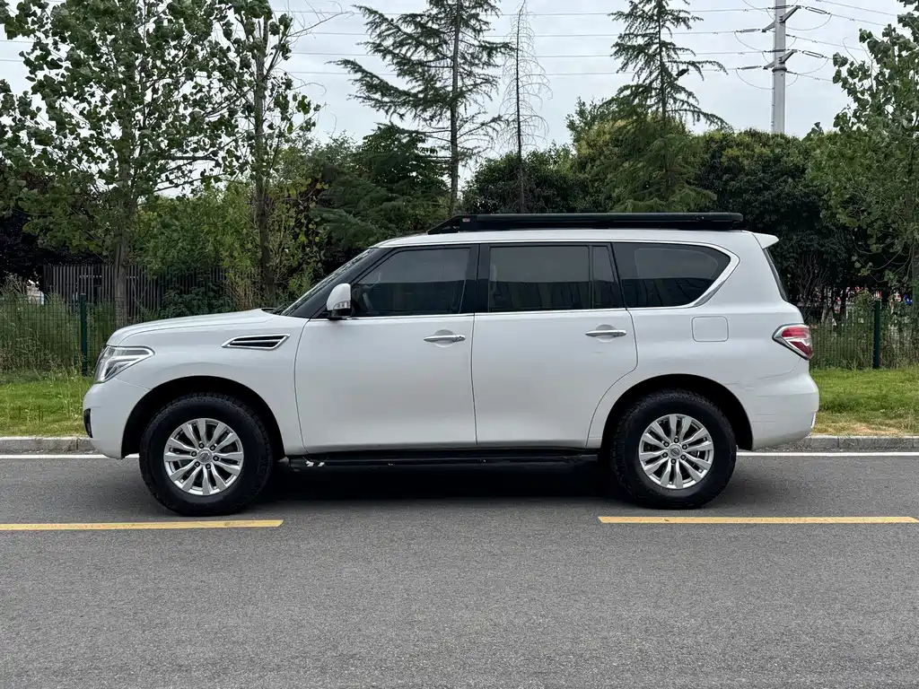 Nissan Patrol — фото 7