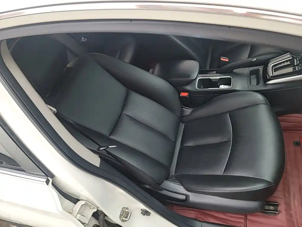 Nissan Sylphy — фото 24