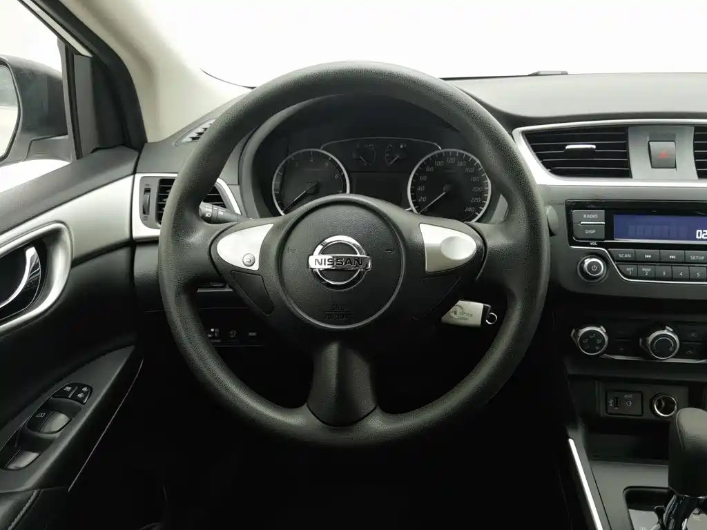 Nissan Sylphy — фото 11