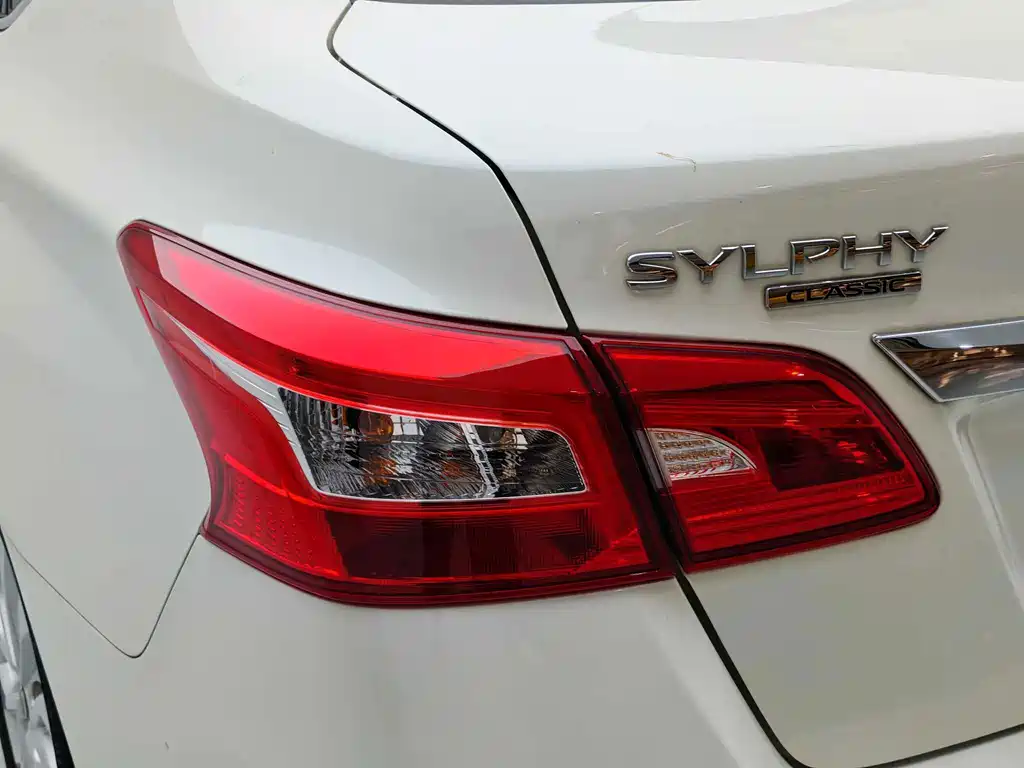 Nissan Sylphy — фото 17