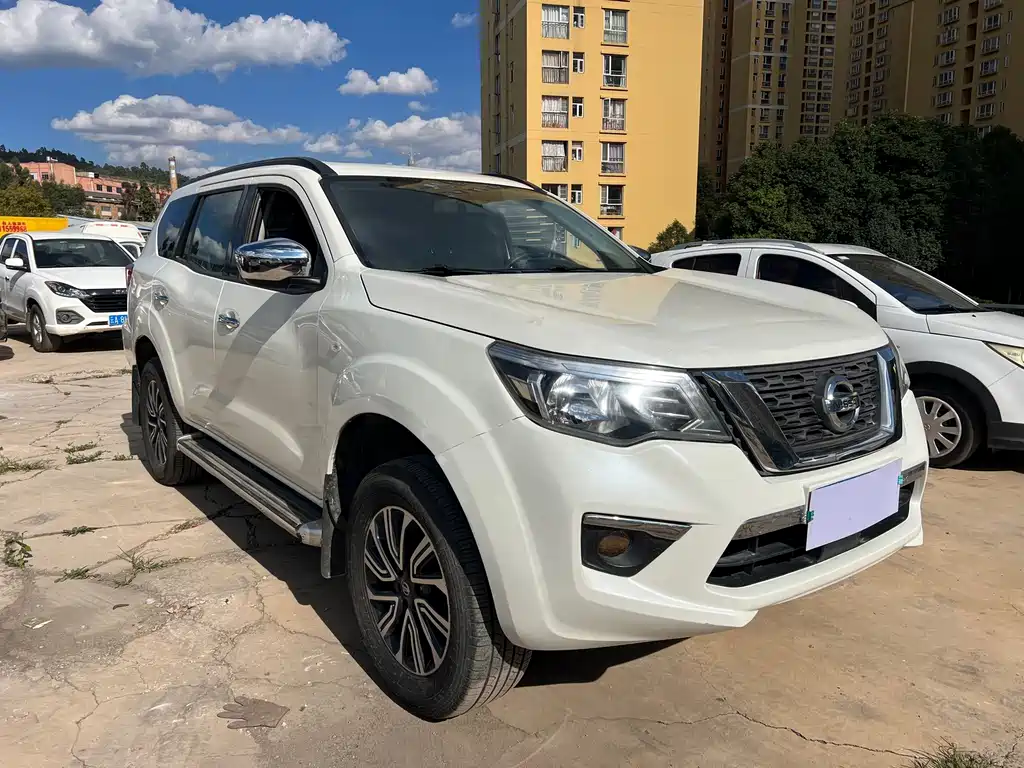 Nissan Terra — фото 3