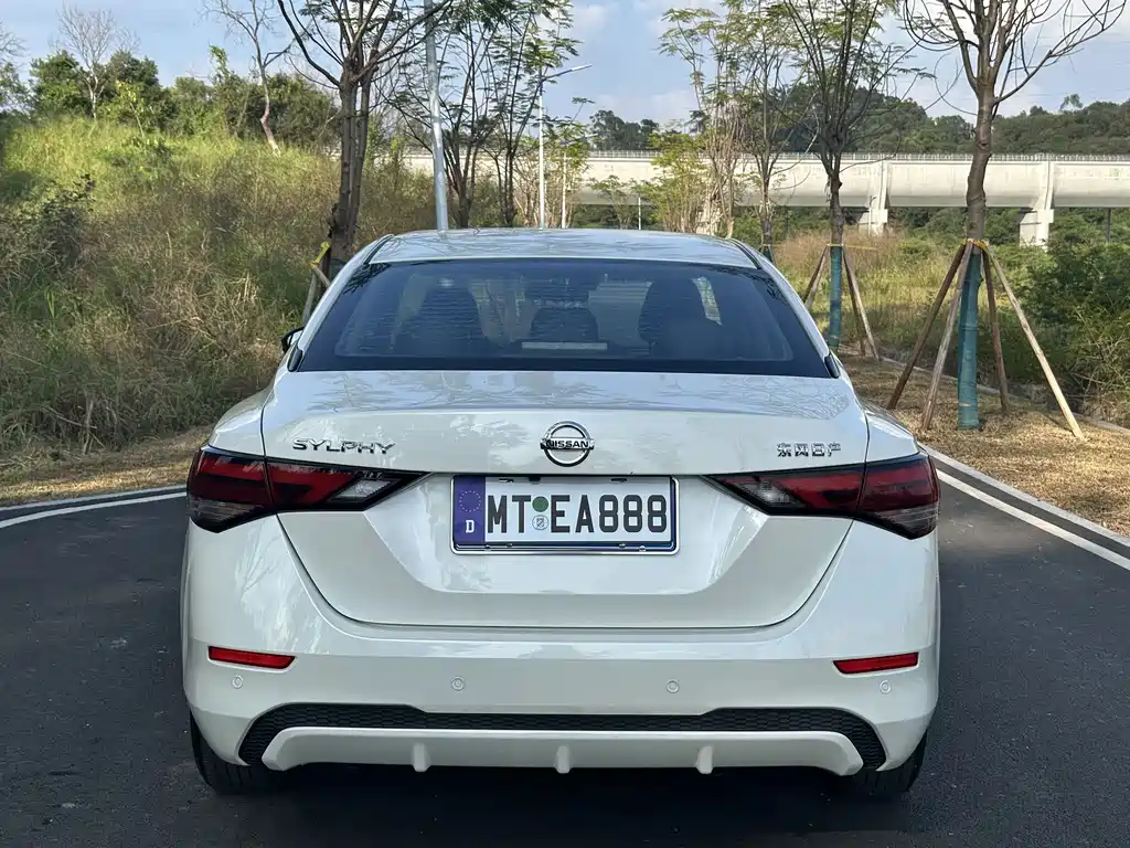 Nissan Sylphy — фото 8