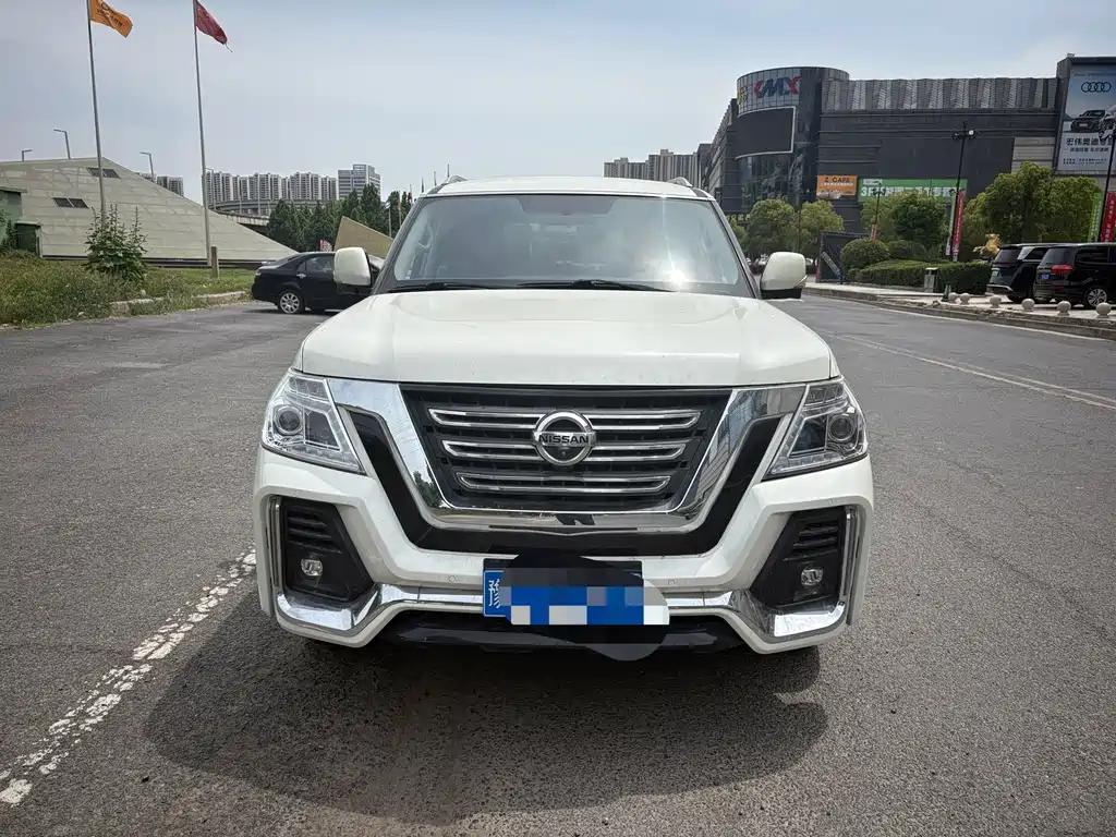 Nissan Patrol — фото 2