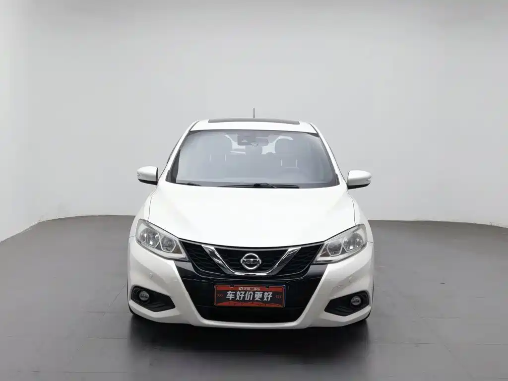 Nissan Tiida — фото 3