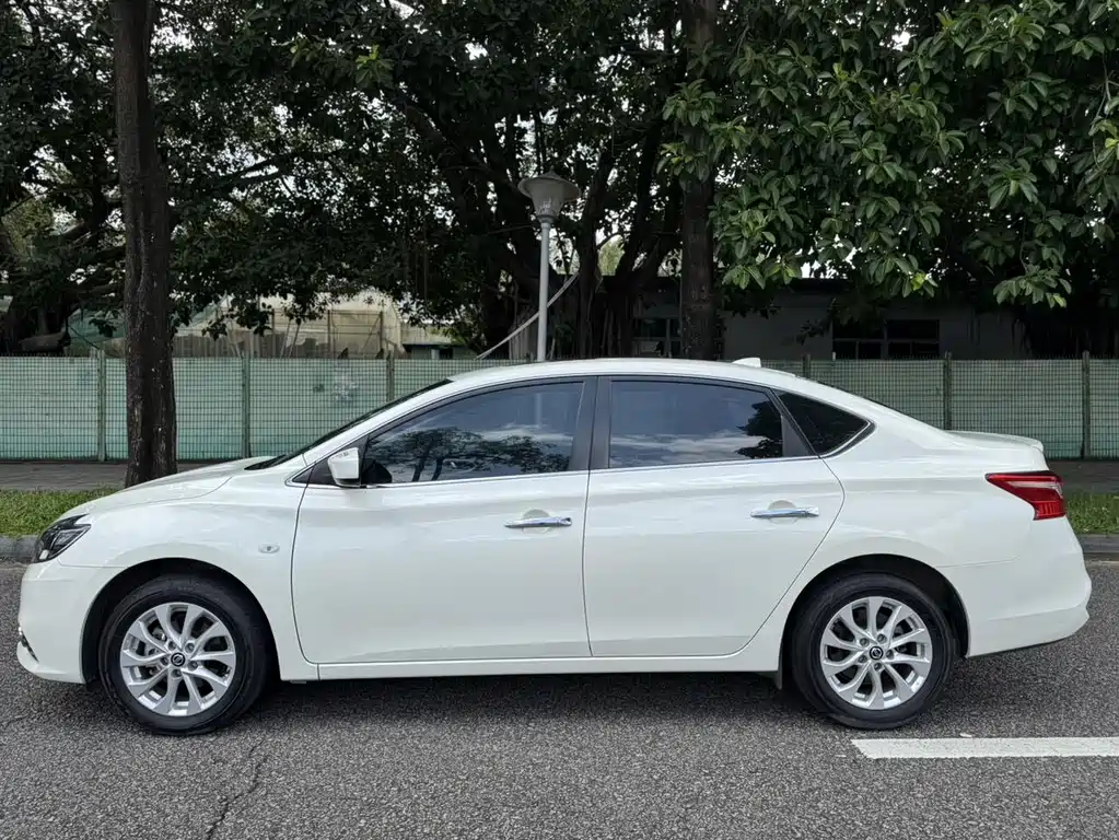 Nissan Sylphy — фото 4