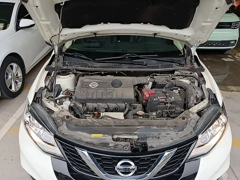Nissan Tiida — фото 19