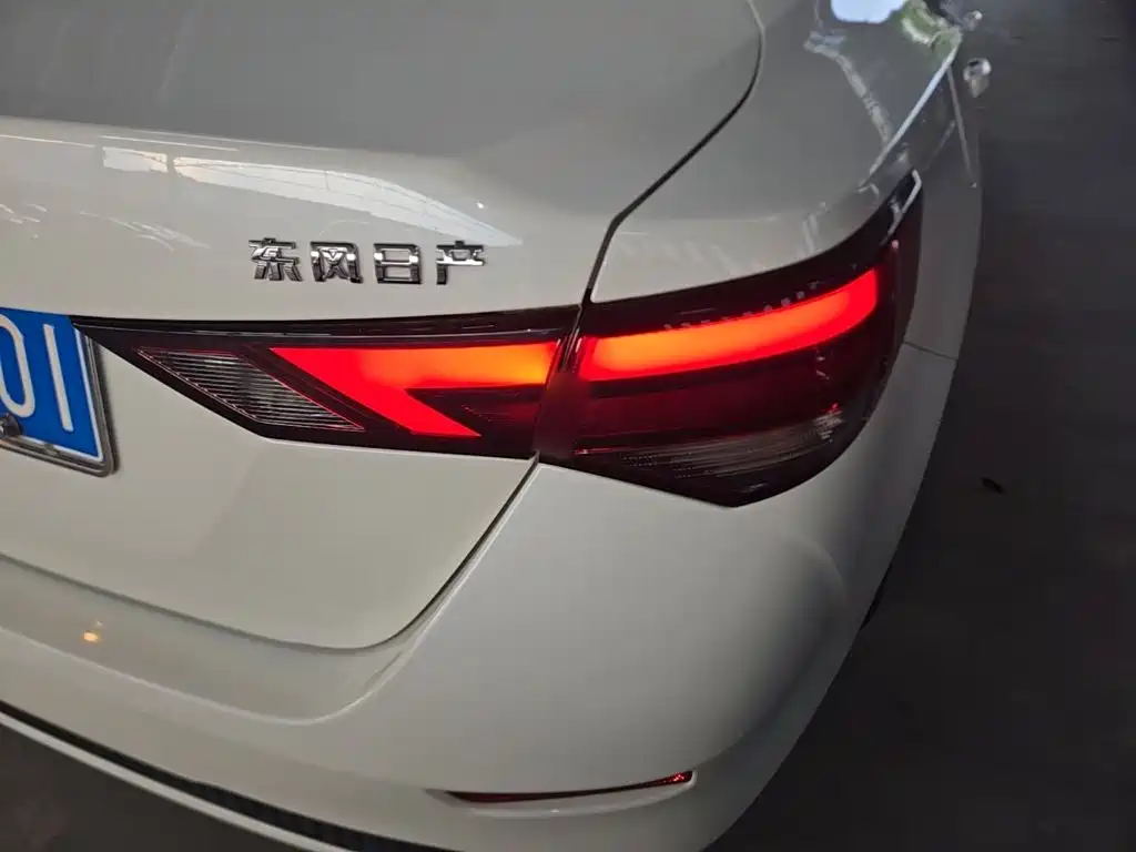 Nissan Sylphy — фото 7