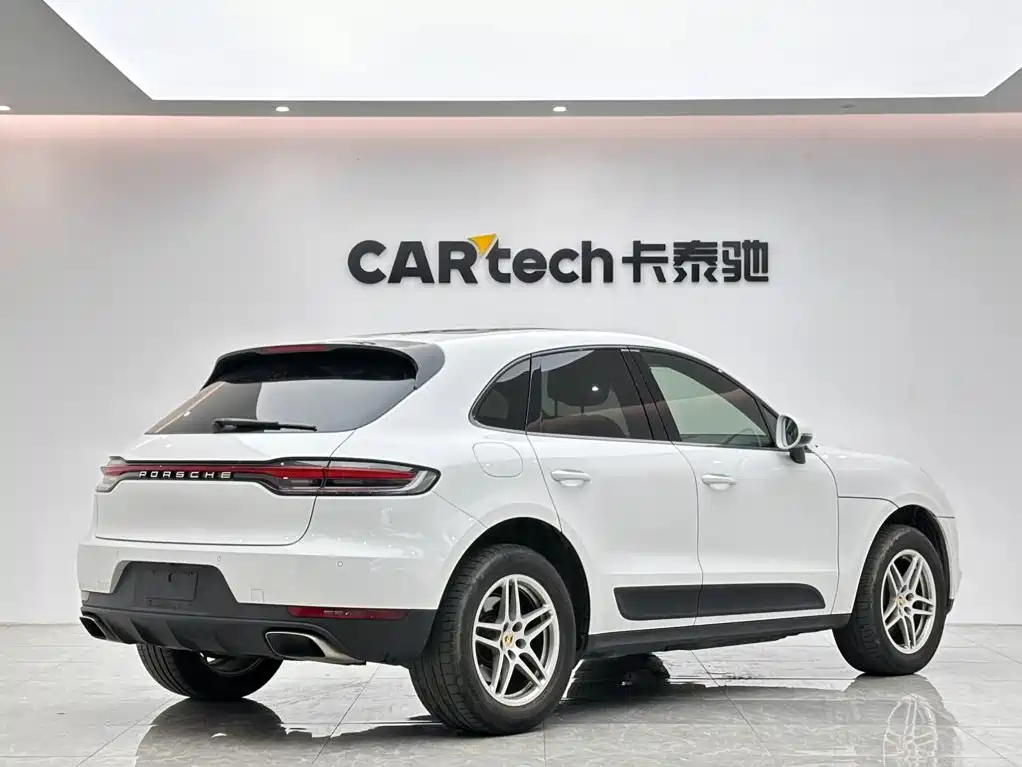 Porsche Macan — фото 5
