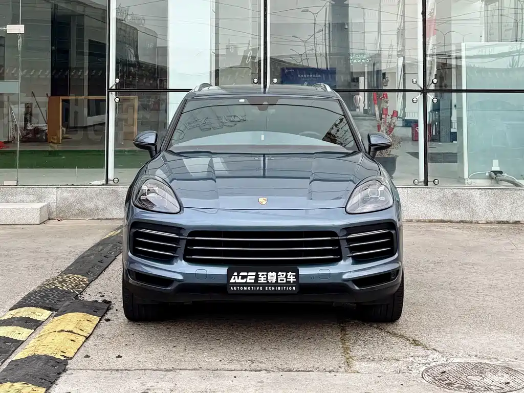 Porsche Cayenne — фото 2