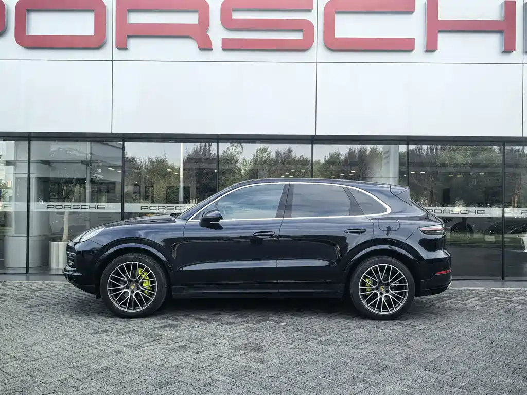 Porsche Cayenne Hybrid — фото 3