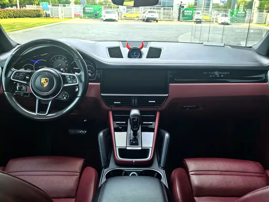 Porsche Cayenne Hybrid — фото 7