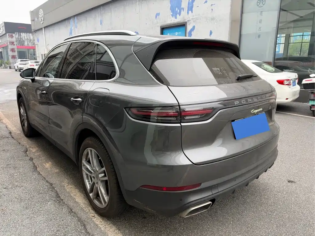 Porsche Cayenne Hybrid — фото 4