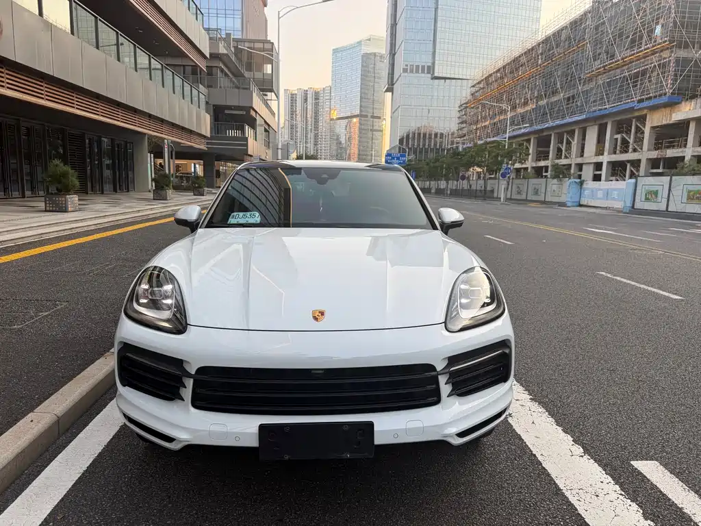 Porsche Cayenne — фото 2