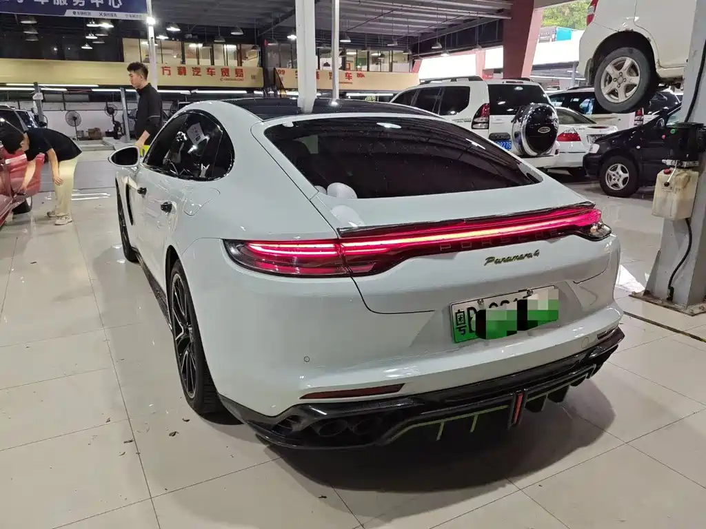 Porsche Panamera Hybrid — фото 5
