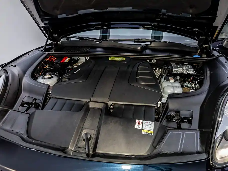 Porsche Cayenne Hybrid — фото 37