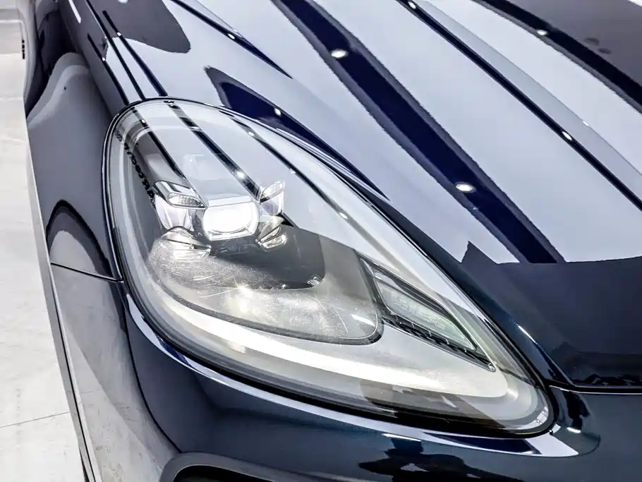 Porsche Cayenne Hybrid — фото 38