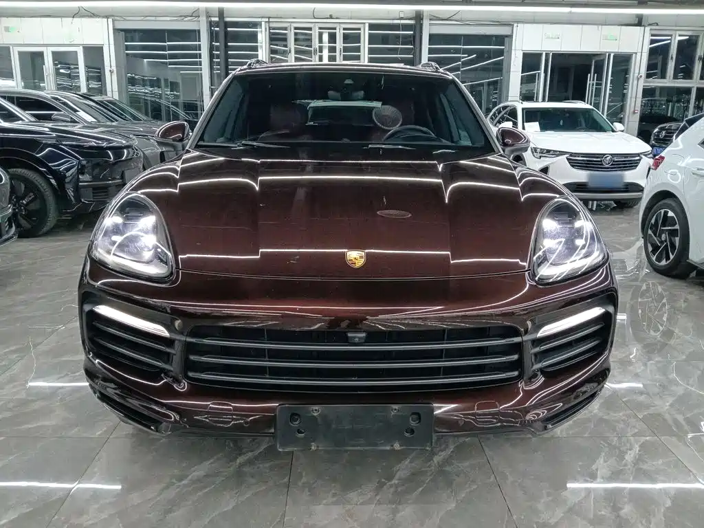Porsche Cayenne — фото 2