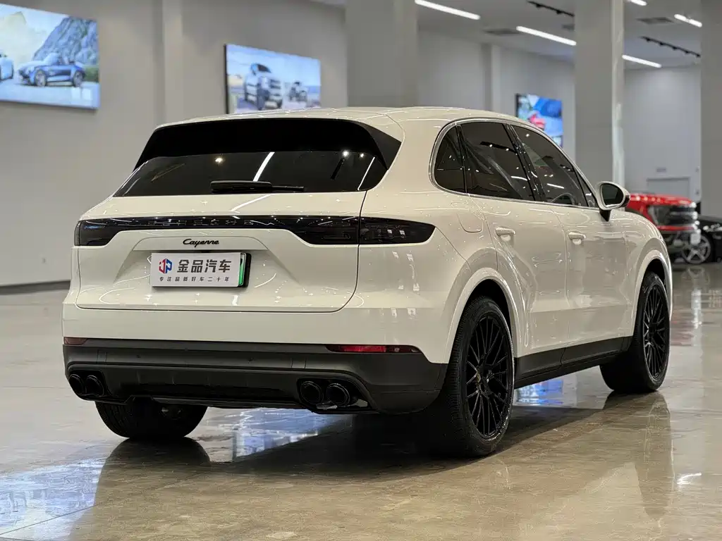 Porsche Cayenne Hybrid — фото 4