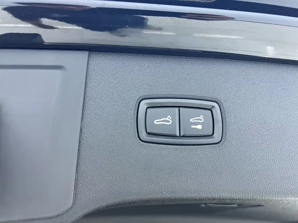 Porsche Cayenne Hybrid — фото 26