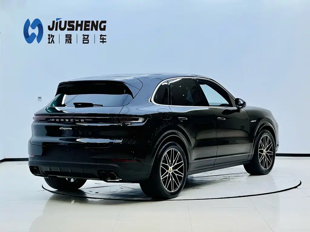 Porsche Cayenne Hybrid — фото 6