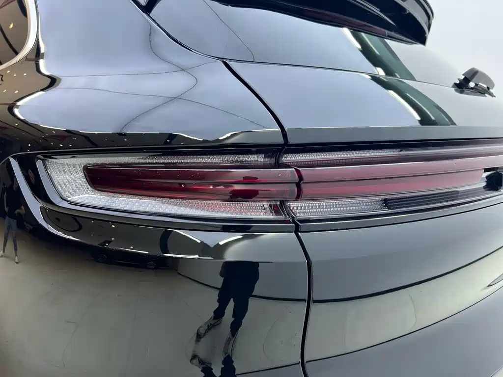 Porsche Cayenne Hybrid — фото 8