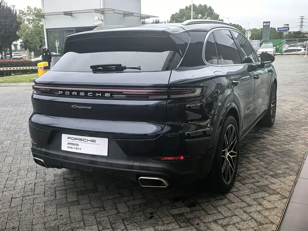 Porsche Cayenne Hybrid — фото 14