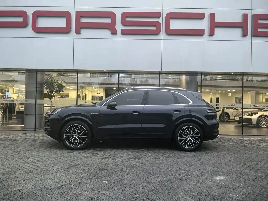 Porsche Cayenne Hybrid — фото 3