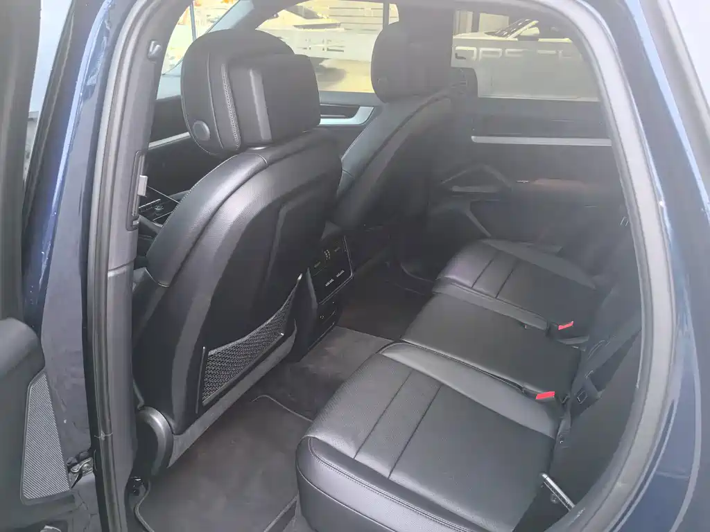 Porsche Cayenne Hybrid — фото 6