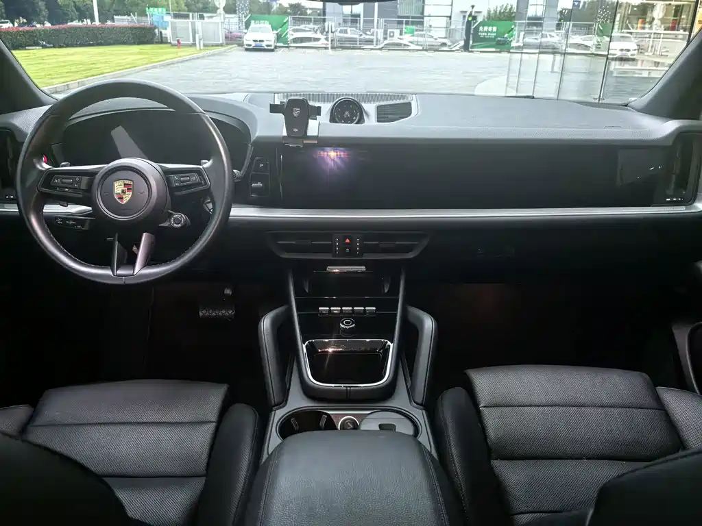 Porsche Cayenne Hybrid — фото 7