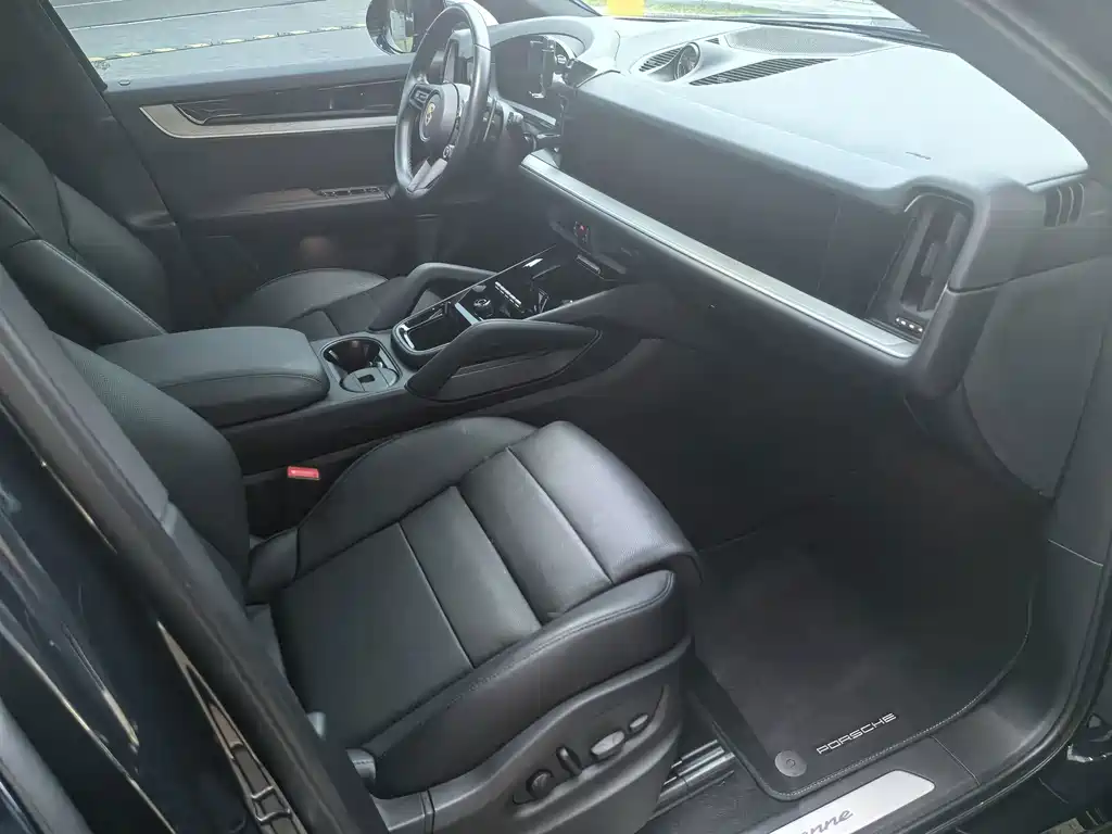 Porsche Cayenne Hybrid — фото 10