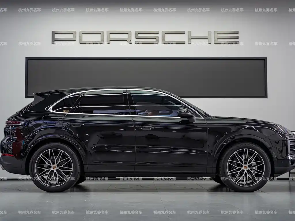 Porsche Cayenne — фото 4