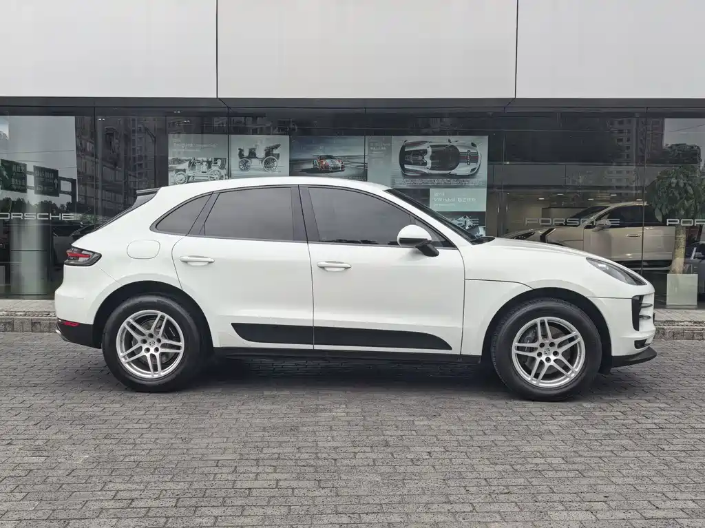 Porsche Macan — фото 3