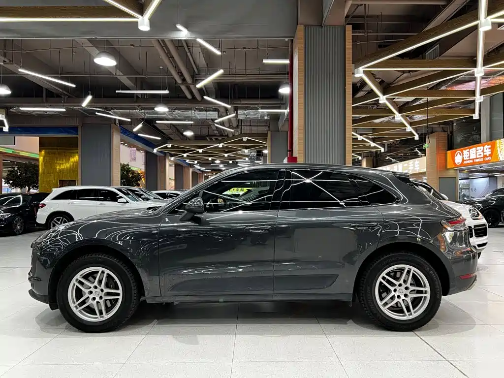 Porsche Macan — фото 4