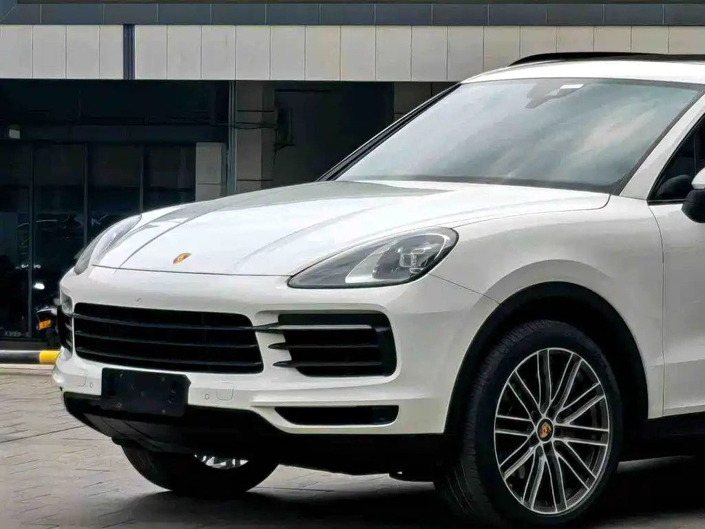 Porsche Cayenne — фото 4