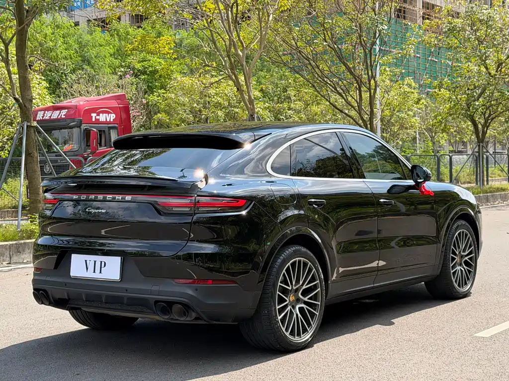 Porsche Cayenne — фото 9