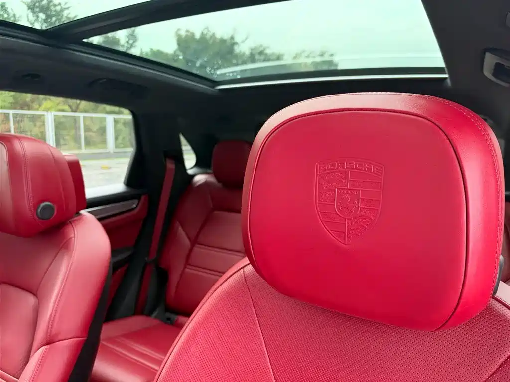 Porsche Cayenne Hybrid — фото 8