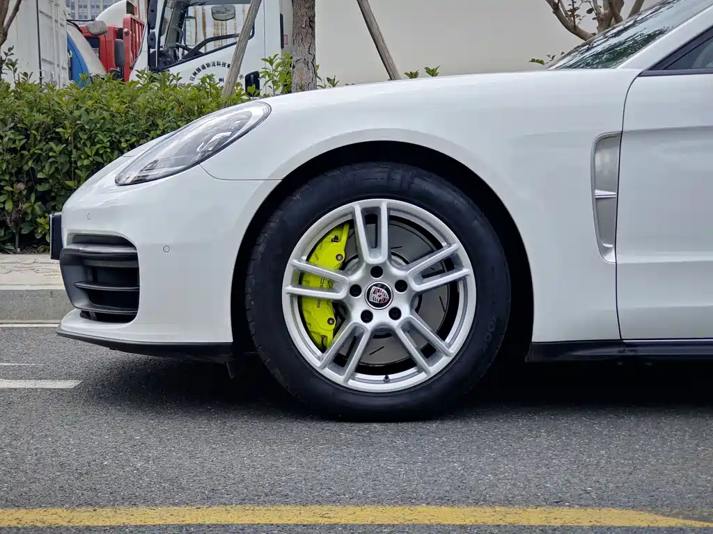 Porsche Panamera Hybrid — фото 4