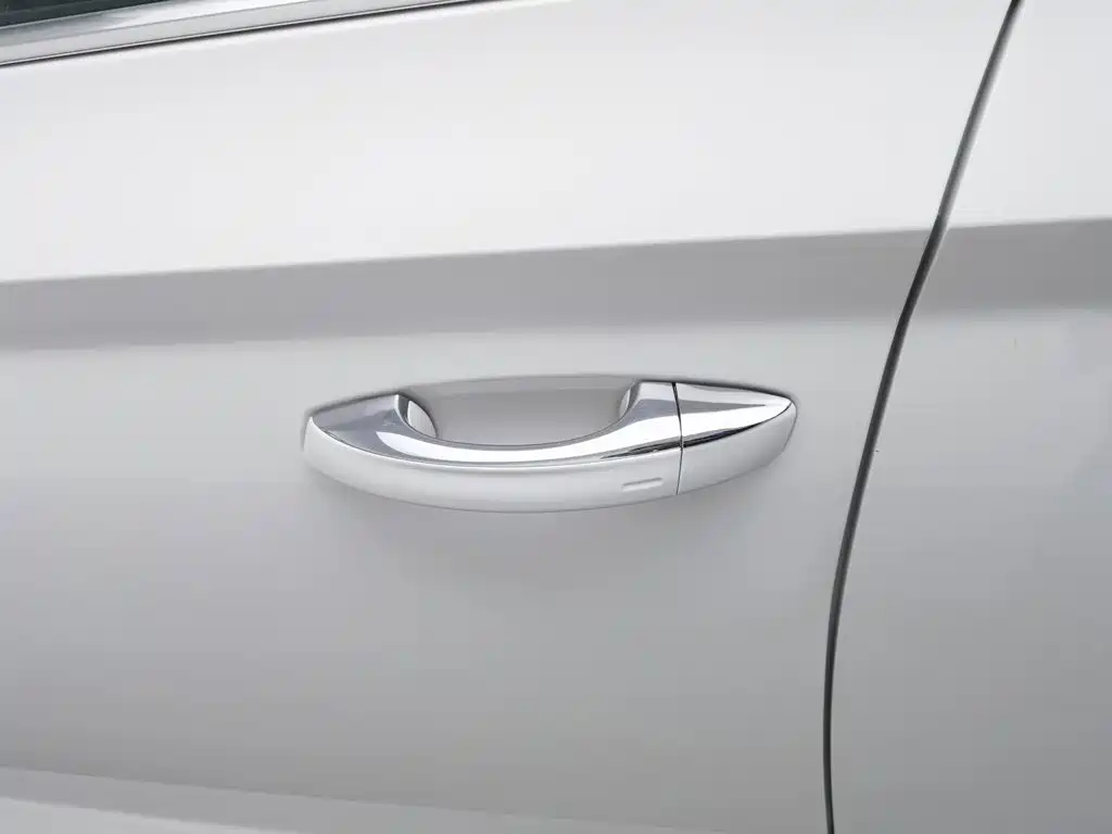 Skoda Superb — фото 18