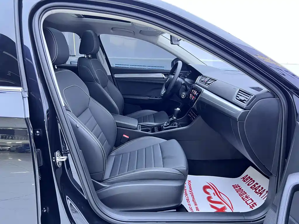 Skoda Superb — фото 19