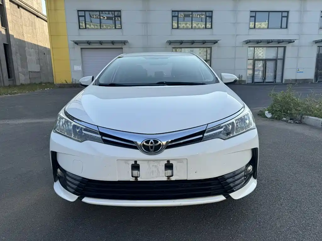 Toyota Corolla — фото 2