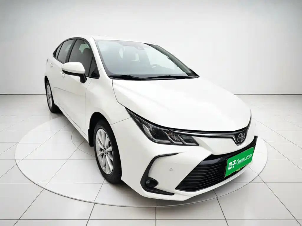 Toyota Corolla — фото 3